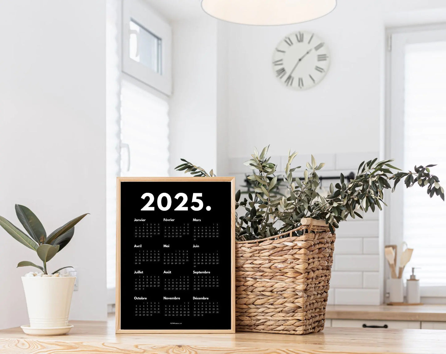 Calendrier 2025 minimaliste noir à imprimer FLTMfrance