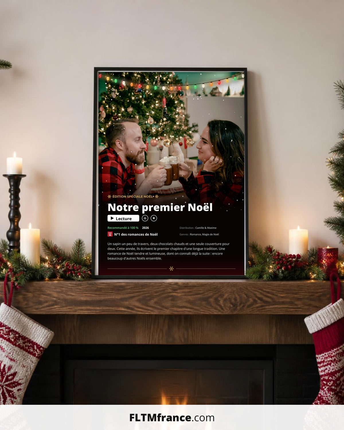Affiche Netflix Notre premier Noël personnalisée posée sur une cheminée de Noël