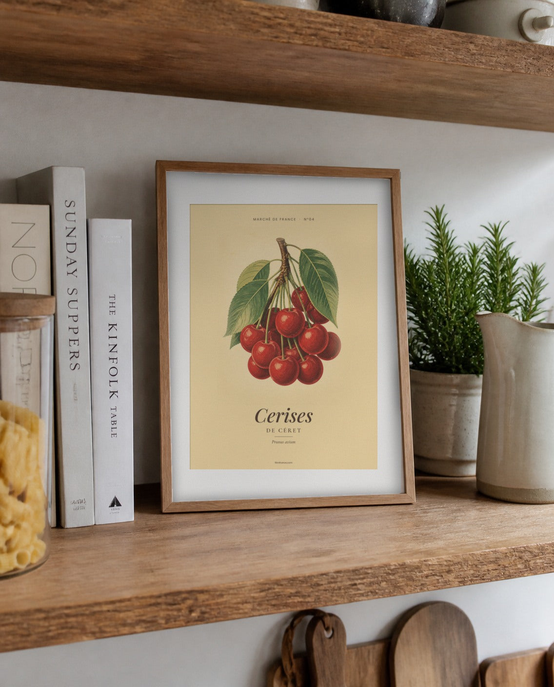 Affiche Cerises de Céret à imprimer encadrée dans une cuisine