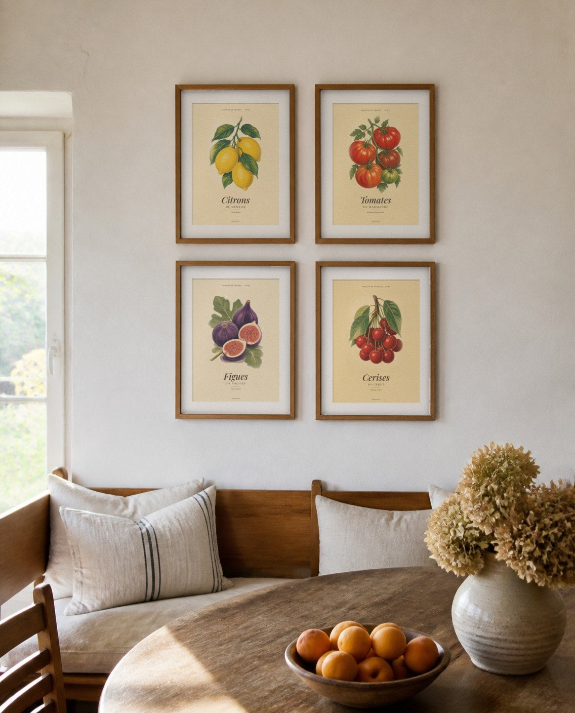 Affiche vintage fruits et légumes à imprimer, encadrée dans une cuisine