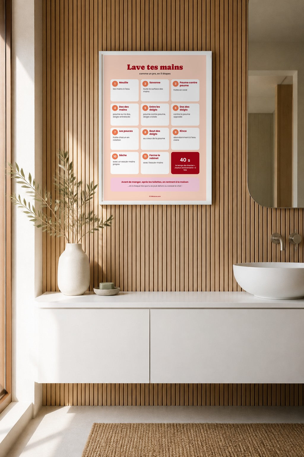 Affiche lave tes mains version maison dans une salle de bain
