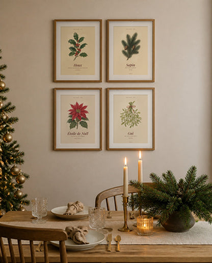 4 affiches de Noël vintage dans une salle à manger